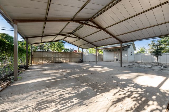 3025 Truxillo Street, Dallas, TX 75228