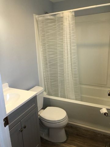 272 Bedford St A-4, Abington, MA 02351