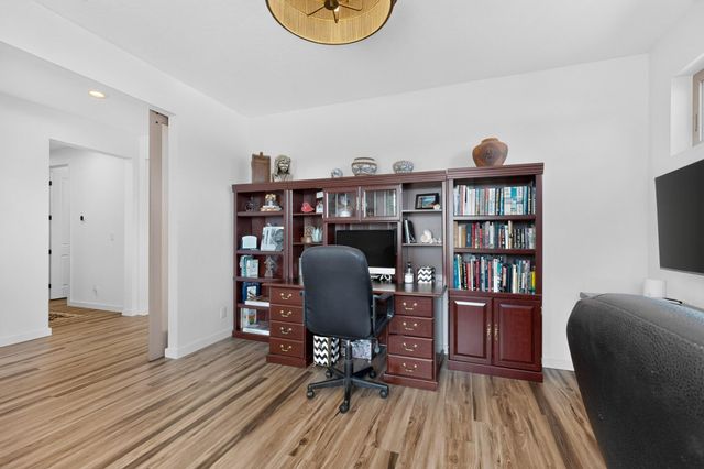90 Camino De Claudio, Corrales, NM 87048