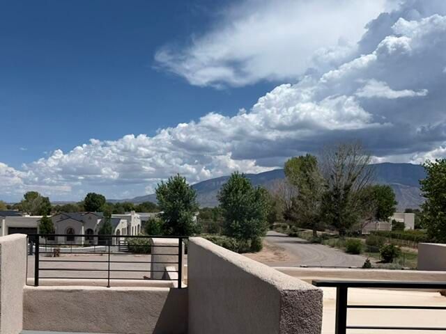 90 Camino De Claudio, Corrales, NM 87048