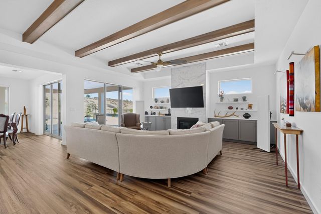 90 Camino De Claudio, Corrales, NM 87048