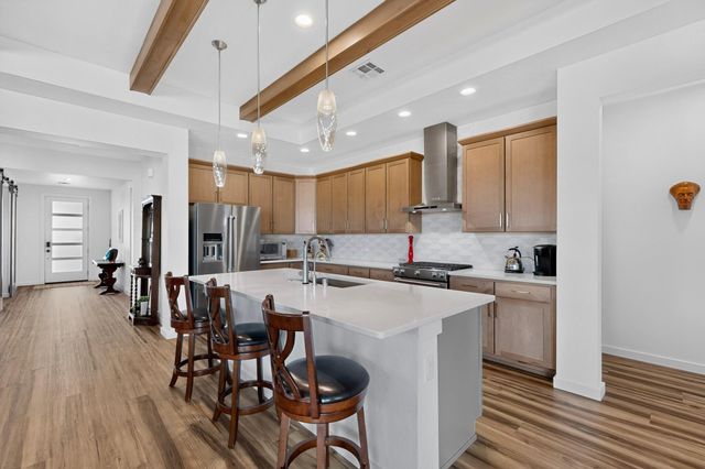 90 Camino De Claudio, Corrales, NM 87048