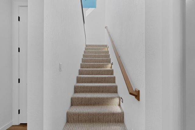 90 Camino De Claudio, Corrales, NM 87048