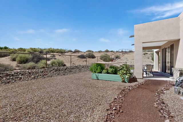 90 Camino De Claudio, Corrales, NM 87048