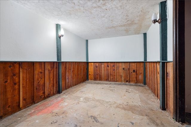110 Shelton Drive, Eureka Springs, AR 72632