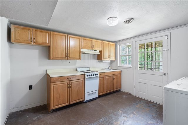 110 Shelton Drive, Eureka Springs, AR 72632