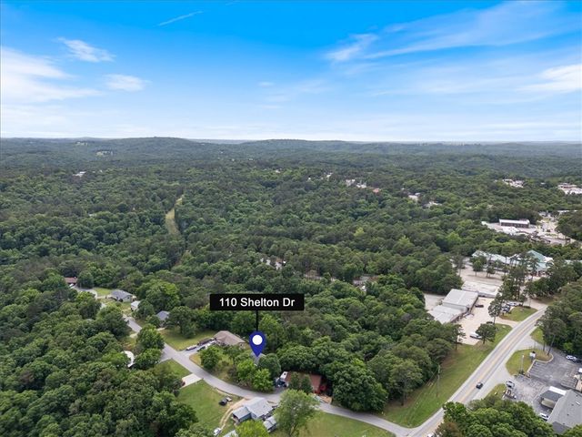 110 Shelton Drive, Eureka Springs, AR 72632