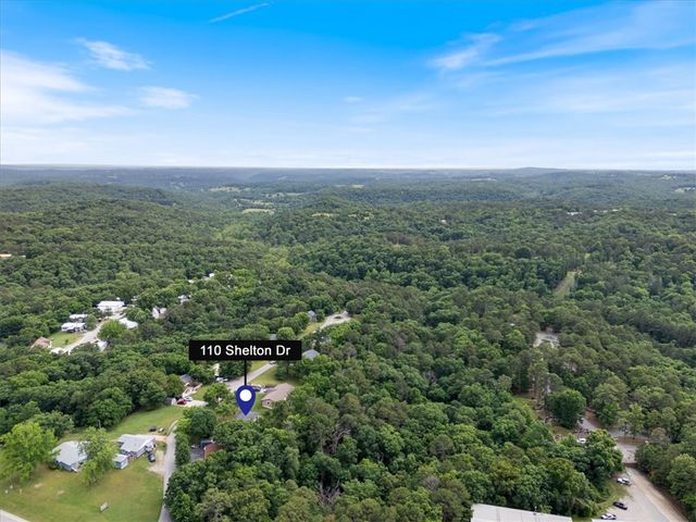 110 Shelton Drive, Eureka Springs, AR 72632