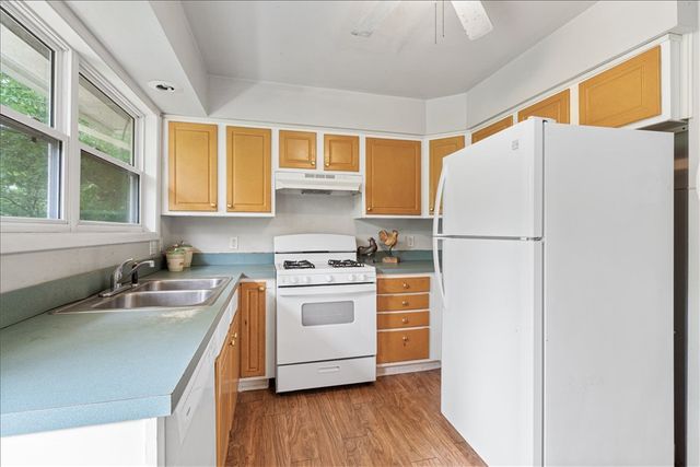 110 Shelton Drive, Eureka Springs, AR 72632