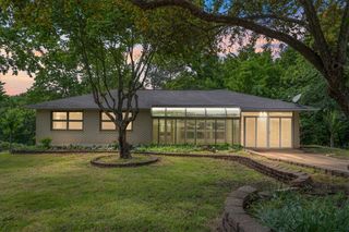 110 Shelton Drive, Eureka Springs, AR 72632