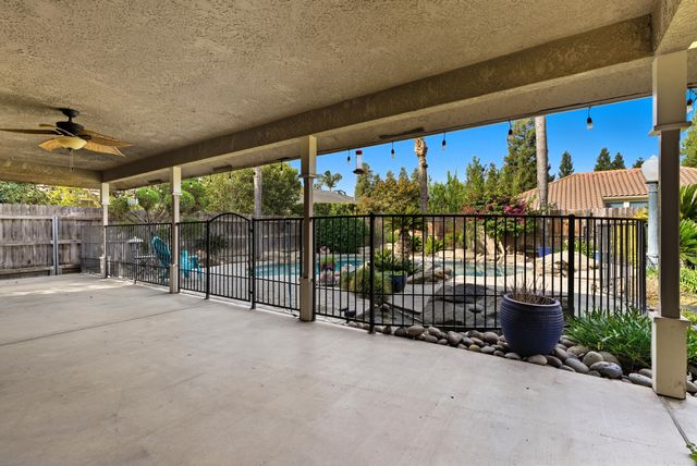 2923 S Johnson Street, Visalia, CA 93277