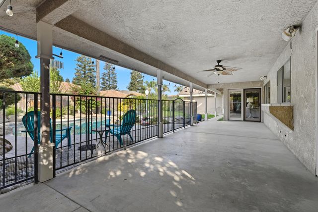 2923 S Johnson Street, Visalia, CA 93277