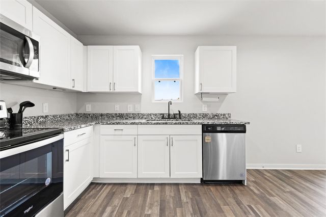 105 Avalon Drive, Huntsville, TX 77320