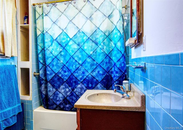 2870 Island Channel Road, Seaford, NY 11783