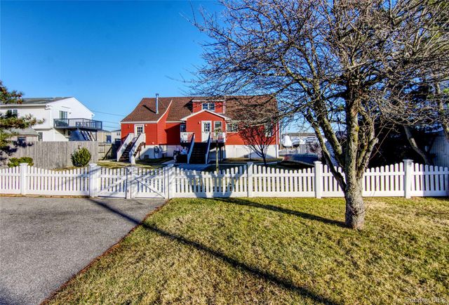 2870 Island Channel Road, Seaford, NY 11783