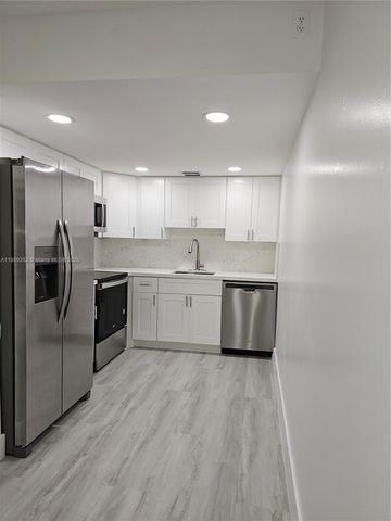13550 SW 6th Ct 413A, Pembroke Pines, FL 33027