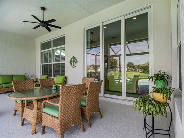 515 Stoney Brook Farm Court, Vero Beach, FL 32968