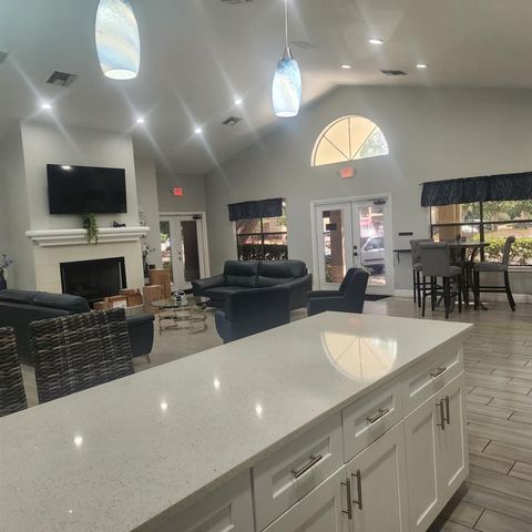 3004 PARKWAY BOULEVARD 104, Kissimmee, FL 34747