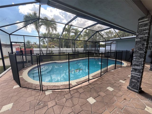 5424 Jackson Street, Hollywood, FL 33021