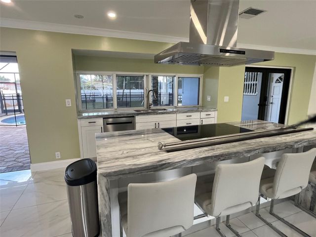 5424 Jackson Street, Hollywood, FL 33021