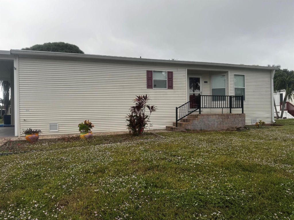 4167 Second Court, Lantana, FL 33462