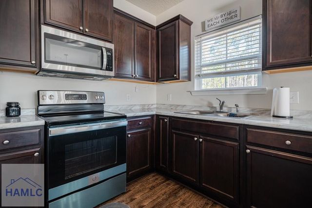 221 Gambrell Road, Hinesville, GA 31313