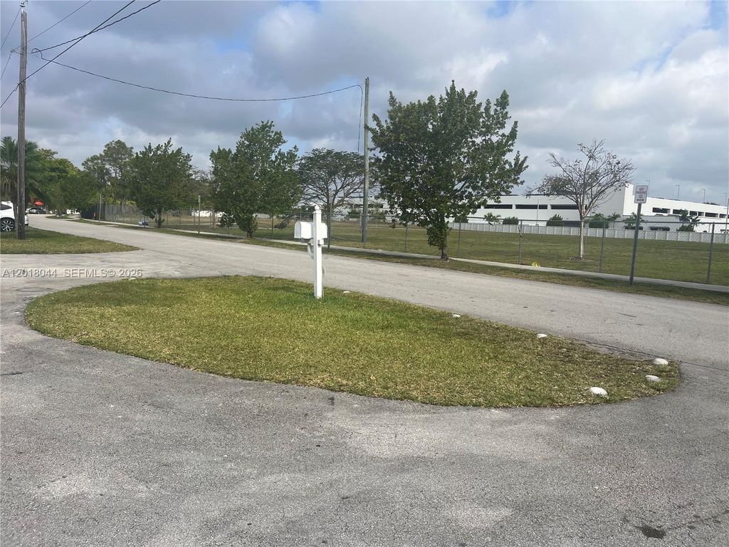 9260 SW 164th Street, Palmetto Bay, FL 33157