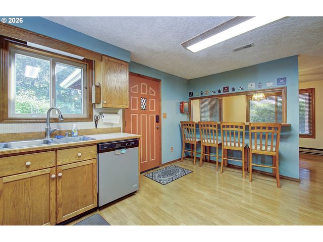230 PRIMROSE Rd, Kelso, WA 98626