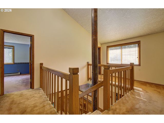 230 PRIMROSE Rd, Kelso, WA 98626