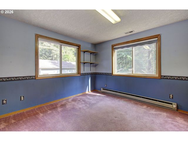230 PRIMROSE Rd, Kelso, WA 98626