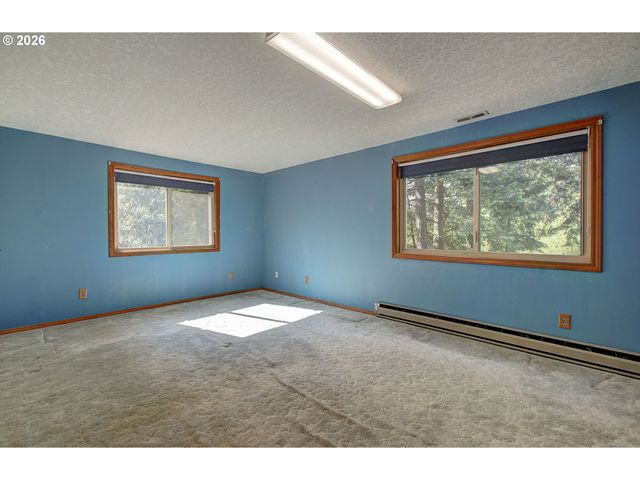 230 PRIMROSE Rd, Kelso, WA 98626