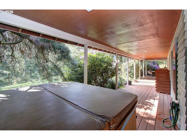 230 PRIMROSE Rd, Kelso, WA 98626