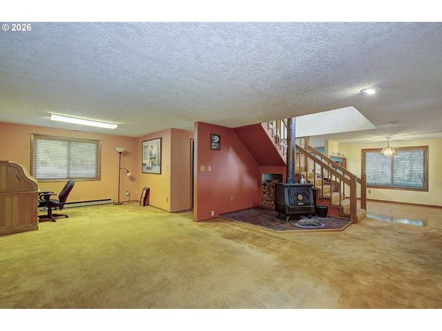 230 PRIMROSE Rd, Kelso, WA 98626