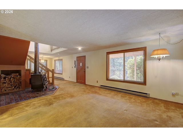 230 PRIMROSE Rd, Kelso, WA 98626