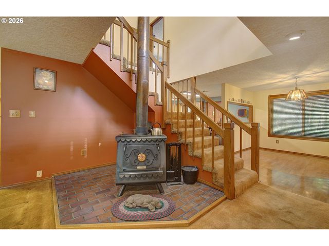 230 PRIMROSE Rd, Kelso, WA 98626