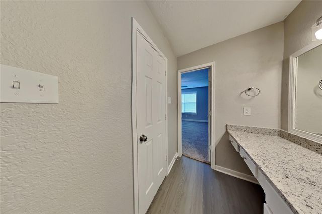 11703 Sunny Stream Drive, Tomball, TX 77375