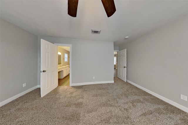 11703 Sunny Stream Drive, Tomball, TX 77375