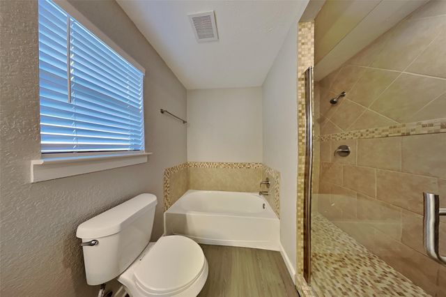 11703 Sunny Stream Drive, Tomball, TX 77375