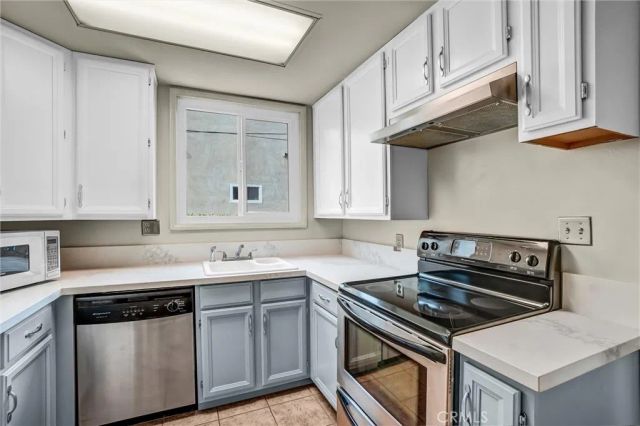 5655 E 2nd, Long Beach, CA 90803