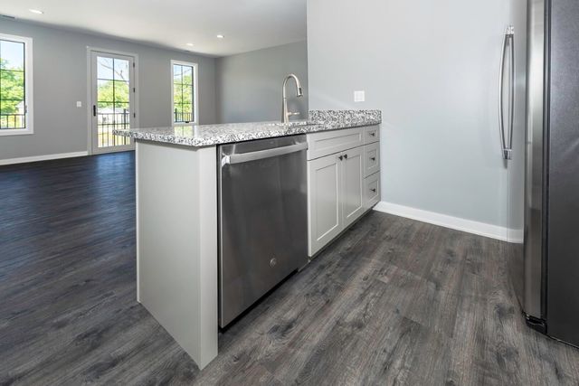 5395 Plymouth Road, Ann Arbor, MI 48105