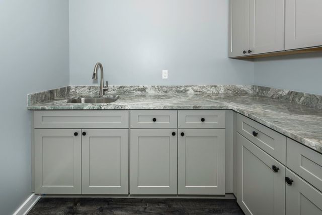 5395 Plymouth Road, Ann Arbor, MI 48105
