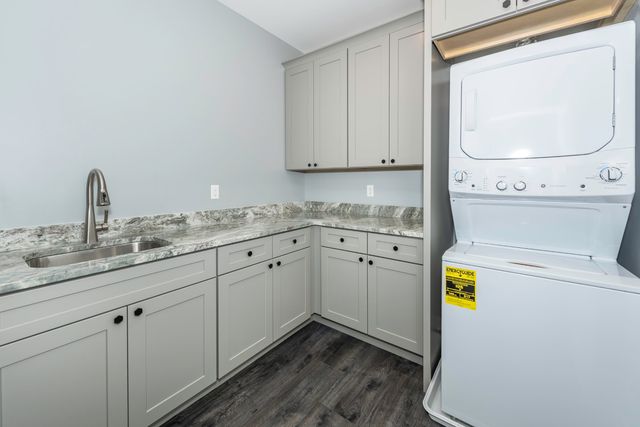 5395 Plymouth Road, Ann Arbor, MI 48105