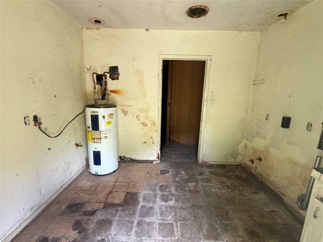 1301 N Vauthier Lane, La Marque, TX 77568