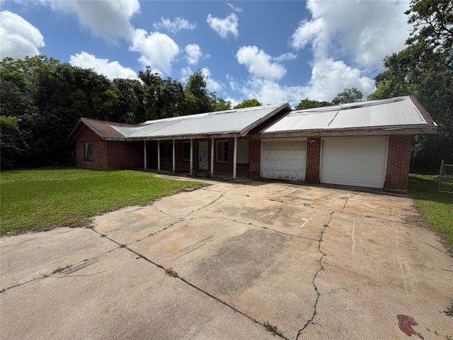 1301 N Vauthier Lane, La Marque, TX 77568