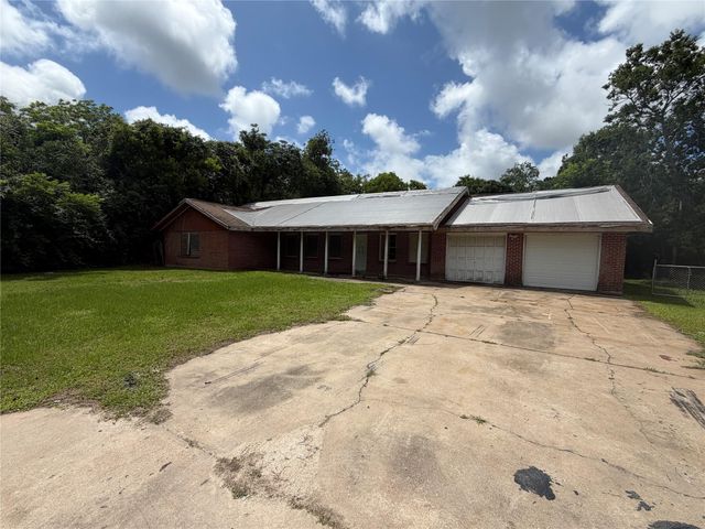 1301 N Vauthier Lane, La Marque, TX 77568