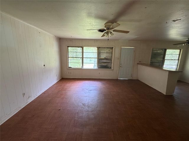 1301 N Vauthier Lane, La Marque, TX 77568