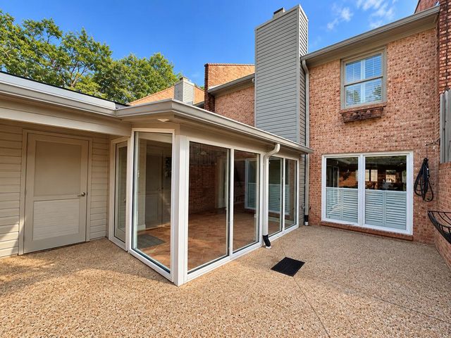 1106 N Pontiac Avenue, Dothan, AL 36303