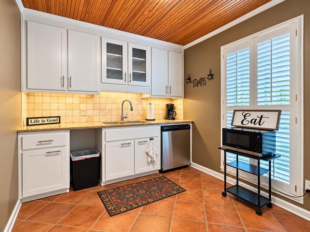 1106 N Pontiac Avenue, Dothan, AL 36303
