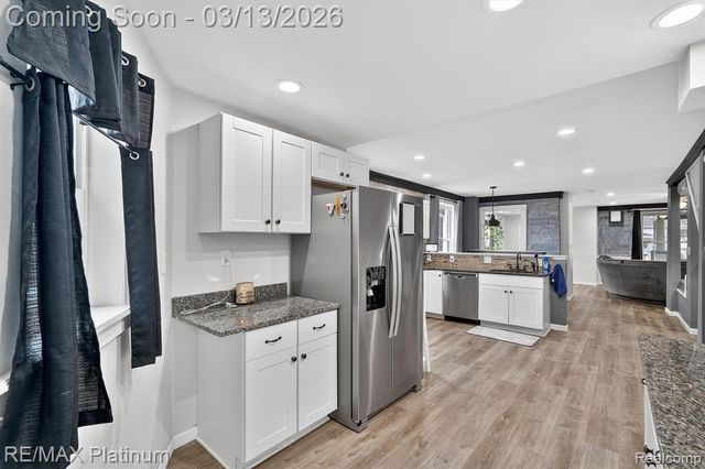 411 3rd Street, Fenton, MI 48430