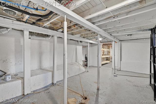 411 3rd Street, Fenton, MI 48430